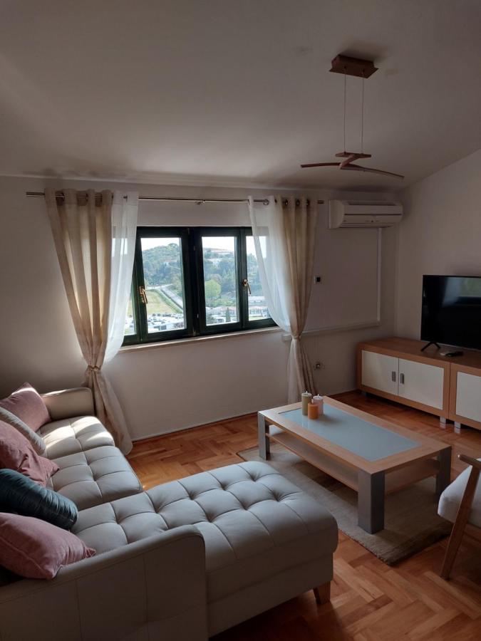 Ferienhaus Topic เวอร์ซาร์ ภายนอก รูปภาพ